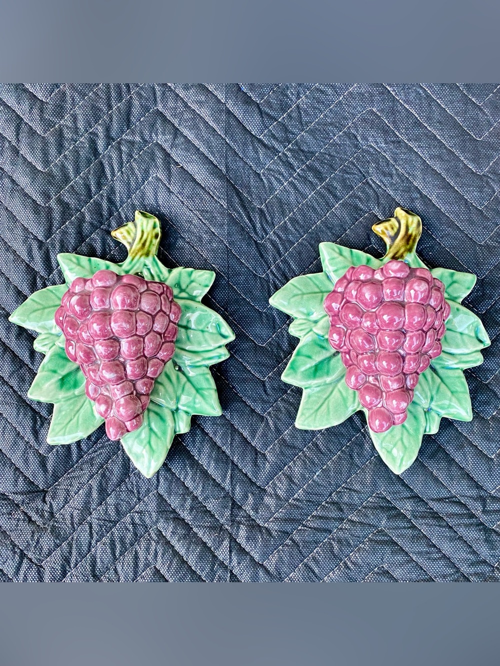 Vintage Majolica McCoy Purple Grape Cluster Wall Pockets Planters Pair